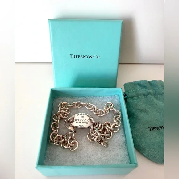 TIFFANY & Co. Return to Tiffany Oval Tag Sterling Silver Necklace 15''L - Picture 1 of 6